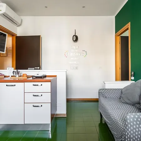 Levante96 Apartment